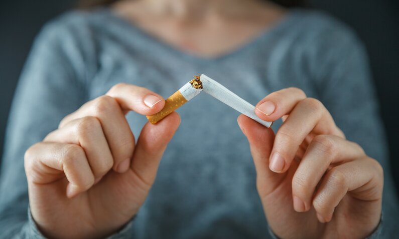 Nichtraucher:in | © Getty Images/Sezeryadigar
