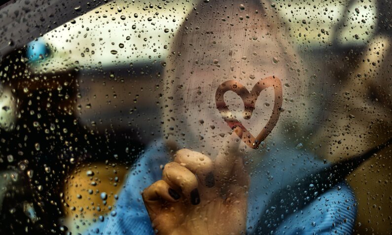 5 Sprachen der Liebe | © Getty Images/ljubaphoto
