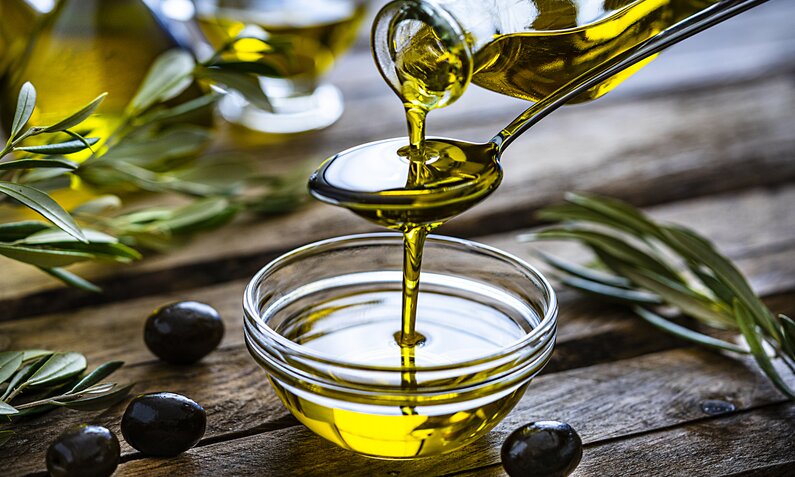 Olivenöl | © Getty Images/fcafotodigital