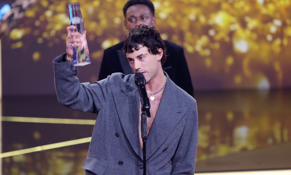 Aaron Altaras wurde für seine Rolle bei "Die Zweiflers" als "Bester Schauspieler" beim Deutschen Fernsehpreis geehrt. | © Imago