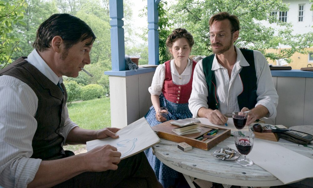 „Tatort“-Kommissare spielen zwei „Blaue Reiter“ | © CCC Cinema und Television