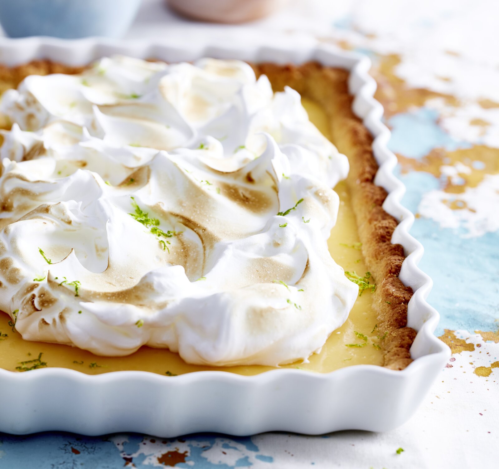 Zuckerfrei und frisch: Diese Low Carb Limetten-Tarte mit Baiser ist ein ...