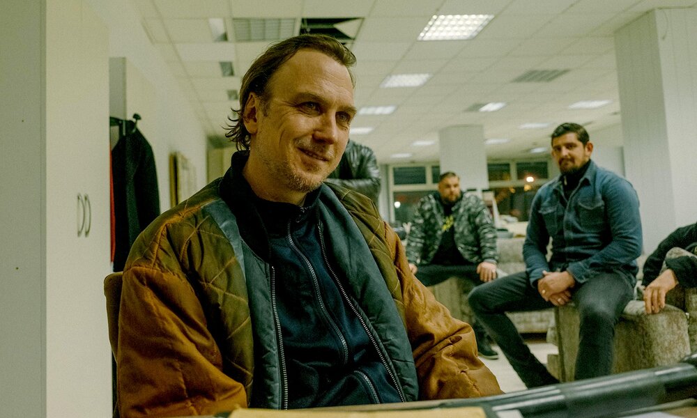 "Zeit Verbrechen": RTL zeigt den True-Crime-Podcast als starbesetzte Mini-Serie | © RTL+
