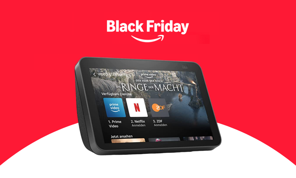 Ein schwarzes Echo Show 8 Smart-Display mit der Serie „Die Ringe der Macht“ auf dem Bildschirm vor rotem Hintergrund mit „Black Friday“-Schriftzug. | © Amazon