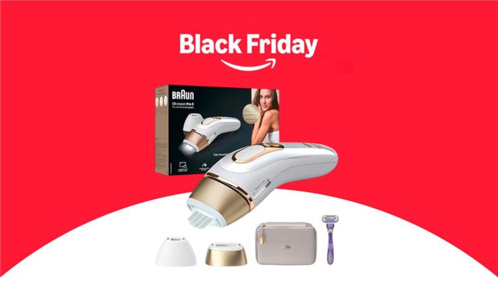 Der Schriftzug "Black Friday" mit dem Amazon-Logo, darunter das Braun IPL-Haarentfernungsgerät Pro 5 mit Rasierer, Aufsätzen und Tasche, präsentiert auf einem roten Werbehintergrund. | © Amazon/Braun
