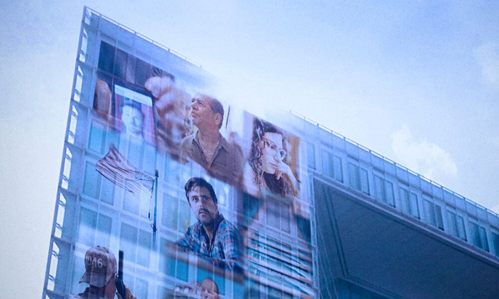 Plakat zur Sky Serie "Erfundene Wahrheit – Die Relotius Affäre" | © Sky