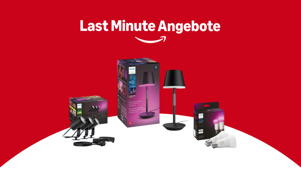 Verschiedene Philips Hue Produkte, darunter LED-Lampen, Leuchten und Sets, vor rotem Hintergrund mit weißem Schriftzug 'Last Minute Angebote“ und dem Amazon-Logo. | © Amazon/Philips