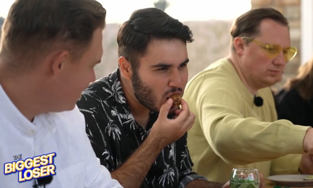 „The Biggest Loser“-Kandidat stiftet zum Naschen an – „So richtig in dein Maul stopfen!“ | © SAT.1/Screenshot