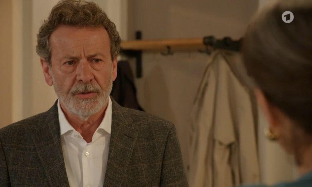 „Rote Rosen“: Schock für Gunter! Victoria lüftet dunkles Familiengeheimnis | © NDR/ARD/Screenshot