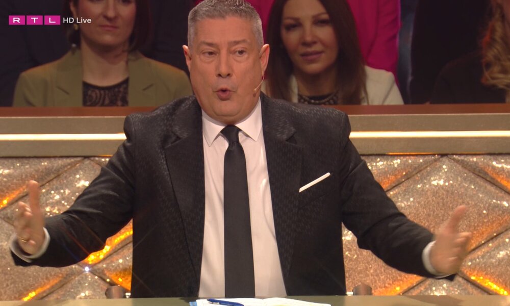 „Let’s Dance“-Fans toben: Kandidat kämpft nach Llambis „bodenloser“ Kritik mit den Tränen | © RTL/Screenshot
