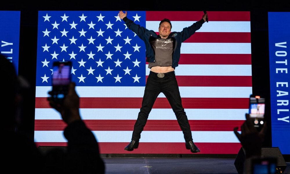 Wie tickt der reichste Mensch der Welt? Eine ZDF-Doku blickt auf das Leben von Elon Musk, der mittlerweile auch politisch in den USA mitmischt. | © ZDF/Samuel Corum