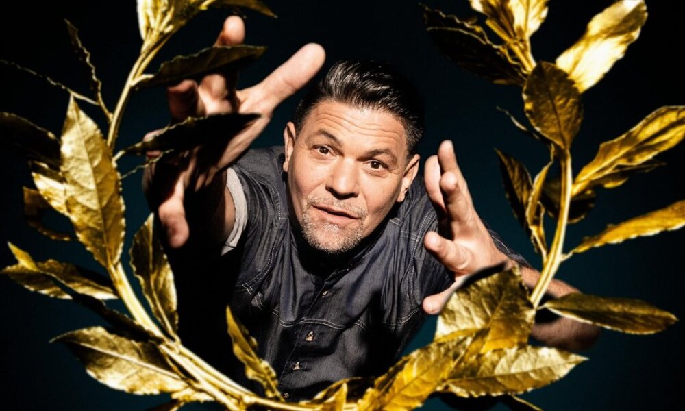 "Kitchen Impossible": Mit diesen Stars feiert Tim Mälzer Jubiläum | © VOX