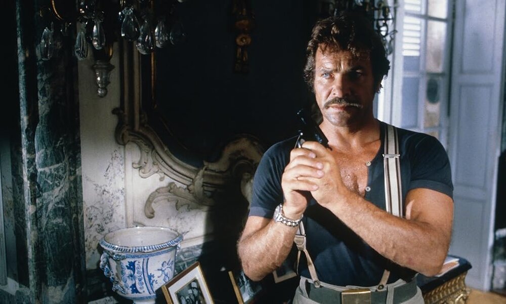In "Zahn um Zahn" zeigte Götz George als Kommissar Schimanski seine Vielseitigkeit. | © Imago