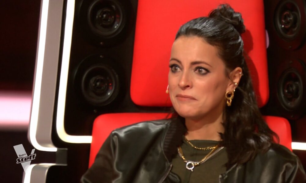 „The Voice Kids“-Coach Stefanie Kloß in Tränen – „Das Beste, was mir passieren konnte!“ | © SAT.1/Screenshot
