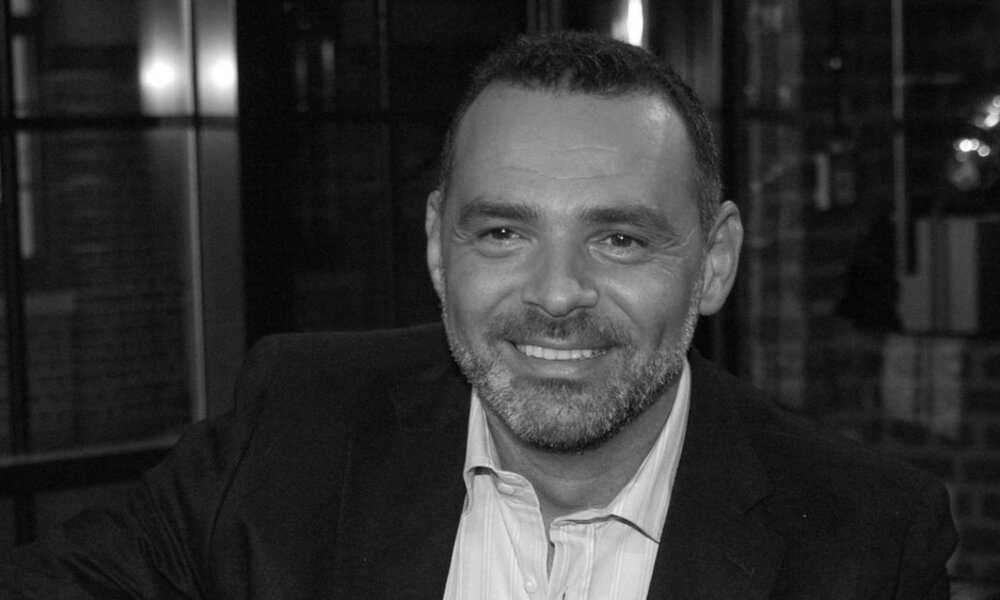 Die deutsche Schauspielwelt trauert um Giovanni Arvaneh  | © ddp/Horst Galuschka / interTOPICS