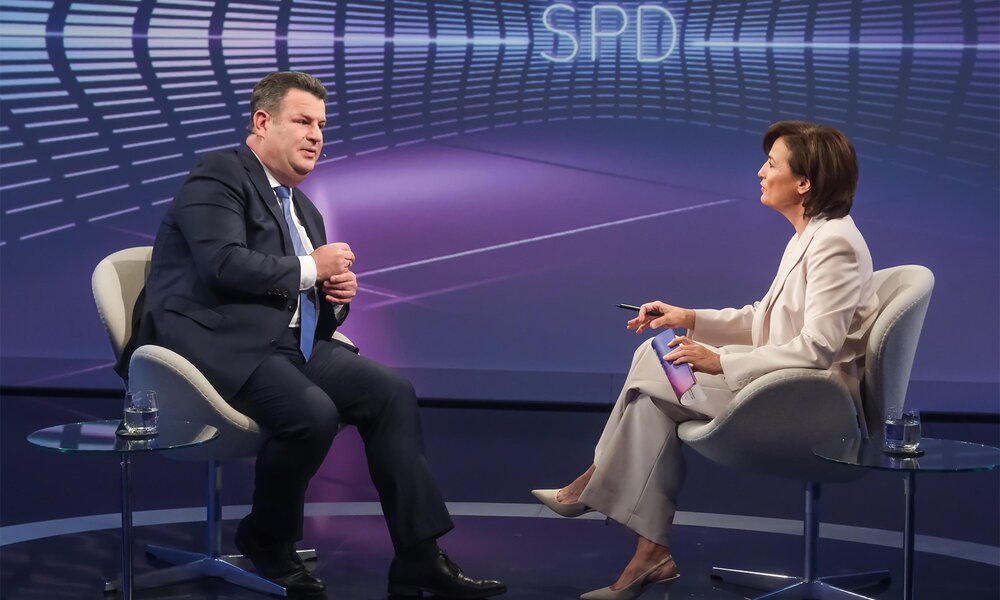 Sandra Maischberger beißt sich am Brasilianer des Nordens die Zähne aus | © ARD