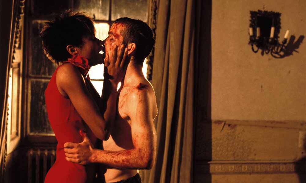 Kussszene aus 28 Days Later | © IMAGO / United Archives