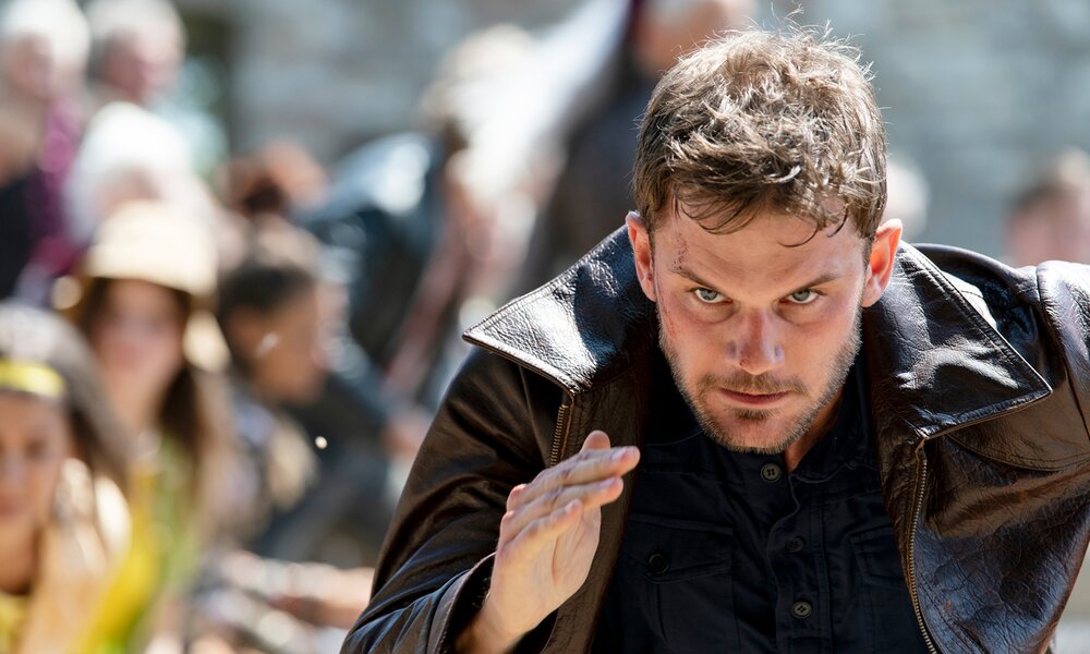 Jeremy Irvine in der Serie "Treadstone" | © Getty Images/USA Network