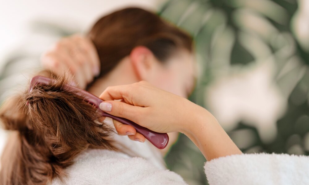Fettiges Haar | © Getty Images/Halfpoint Images