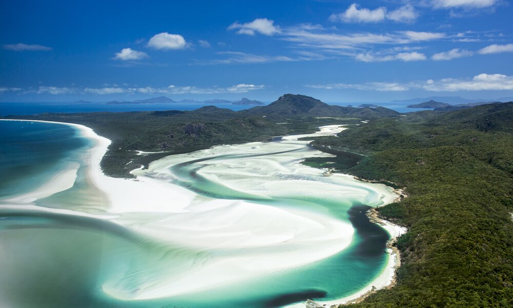 Whitehaven Beach | © Getty Images/Daniel Osterkamp