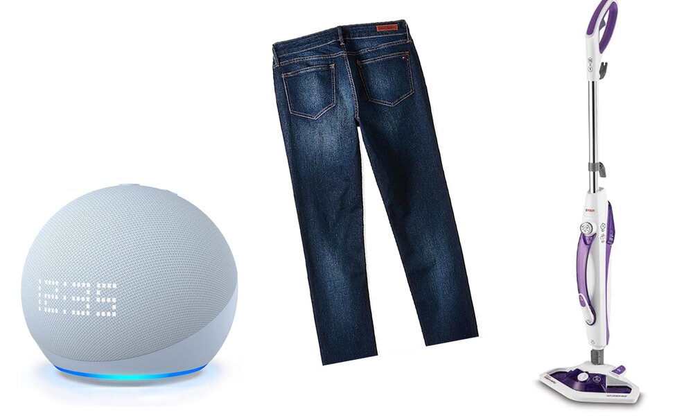 Damen-Jeans von Hilfiger, Amazon Echo und Handstaubsauger nebeneinander | © Amazon