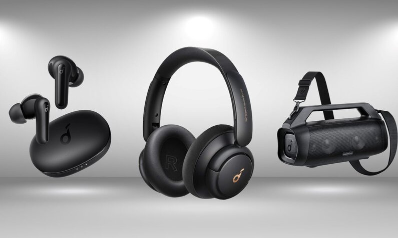 In-ear und over-ear-Kopfhörer und Lautsprecher von soundcore nebeneinander | © Amazon
