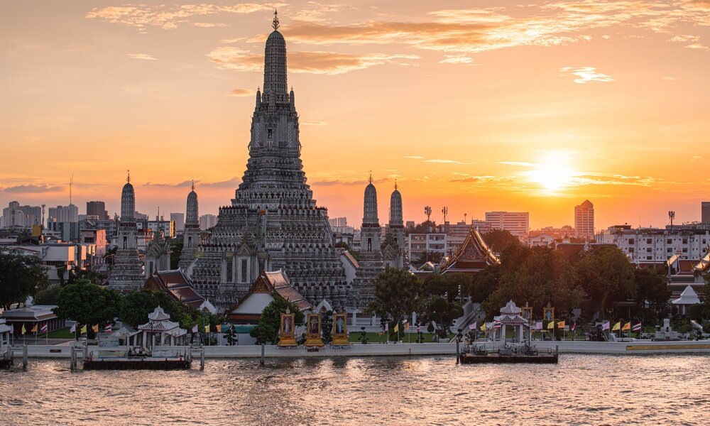 Der Wat Arun Ratchawararam Tempel  | ©  Getty Images / Phiriya Panuthai