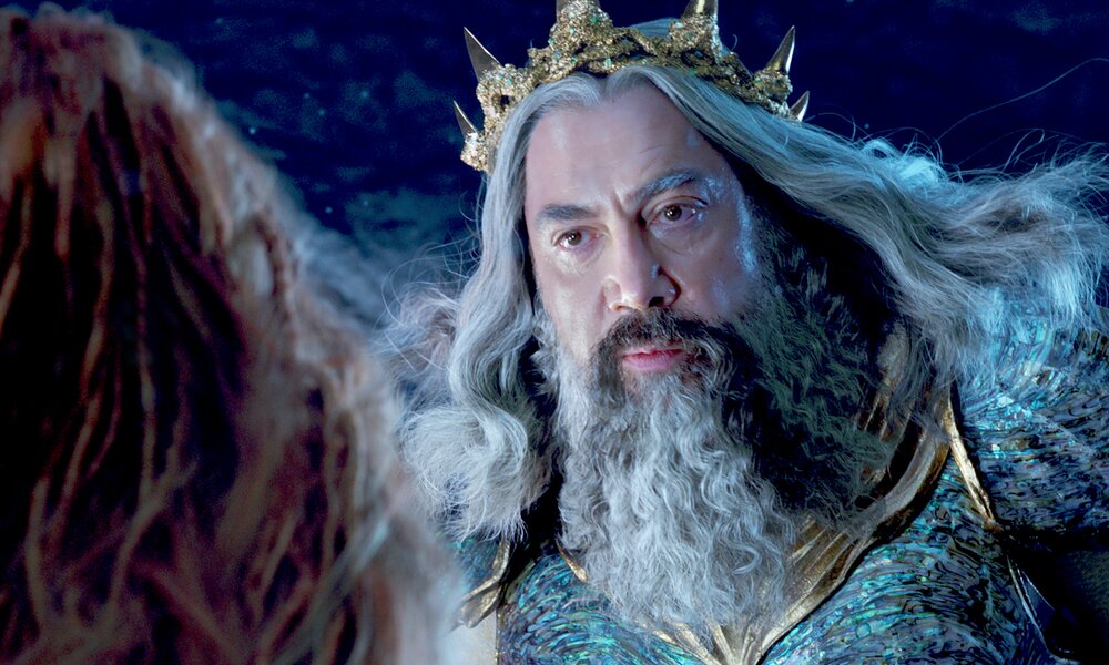 Javier Bardem als König und Vater von Arielle in Nahaufnahme im Kinofilm "Arielle" | © Disney