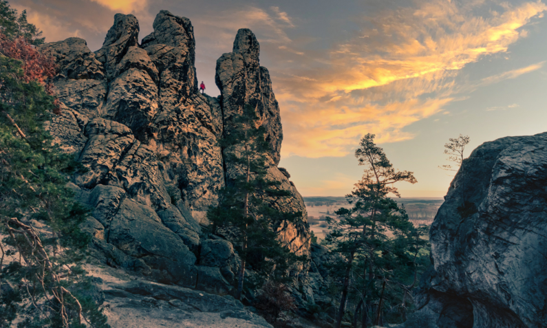Der Teufelsmauerstieg im Harz | ©  Shutterstock / Wirestock Creators