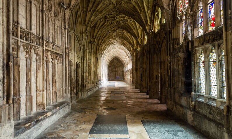 Gloucester Cathedral | ©  Shutterstock / Jacek Wojnarowski