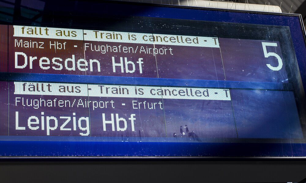 Gestrichene Bahnverbindungen | ©  Getty Images / ollo