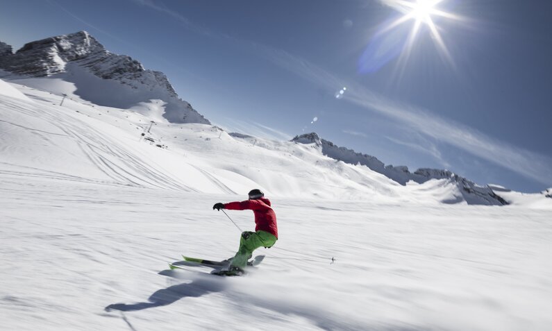 Ski in Garmisch-Partenkirchen | ©  Getty Images / Westend61