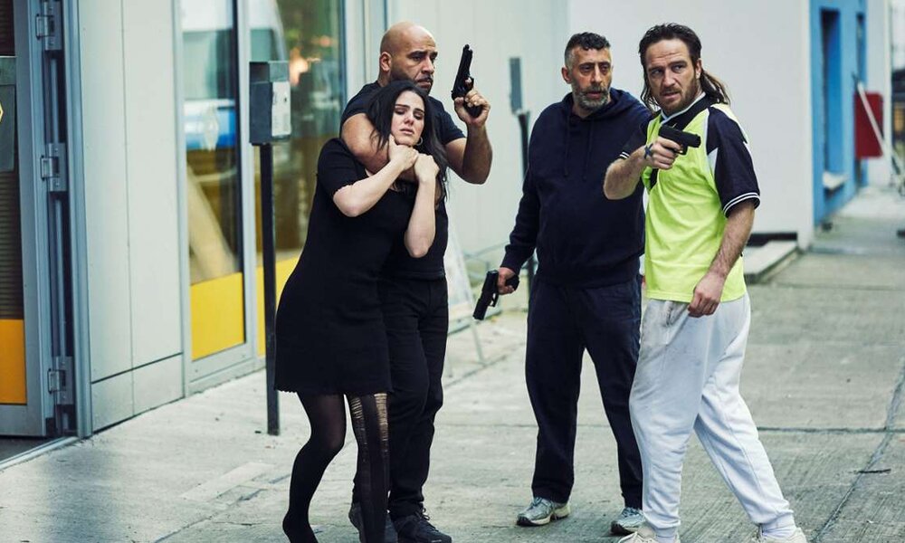 Verurteilte Gangster nutzen ihren Freigang im offenen Vollzug für einen Banküberfall. | © ARD Degeto