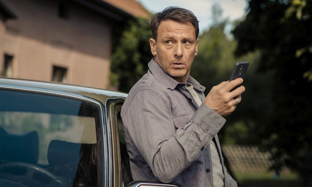 Nach seiner Rolle als "Der Lehrer" startet Hendrik Duryn bei RTL als Kommissar durch. | © RTL