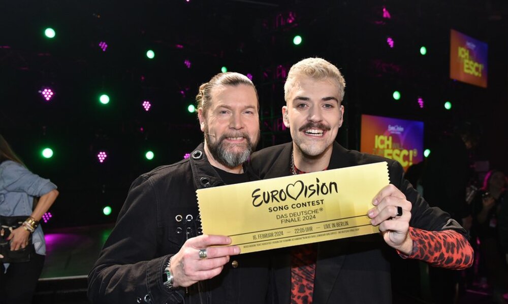 Coach Rea Garvey (l.) mit dem ESC-Teilnehmer Floryan.  | © NDR