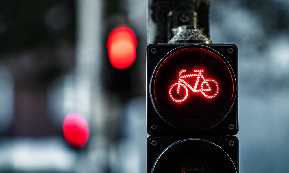 Rote Fahrradampel | ©  Getty Images/ Tina Terras & Michael Walter