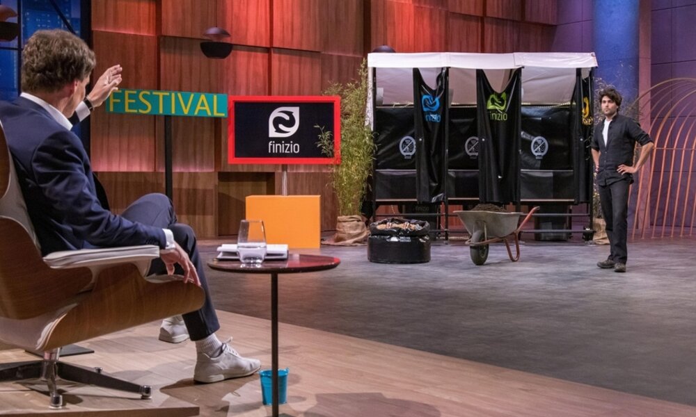 Toilette der Zukunft? Gründer Florian Augustin stellte "Finizio" vor. | © VOX