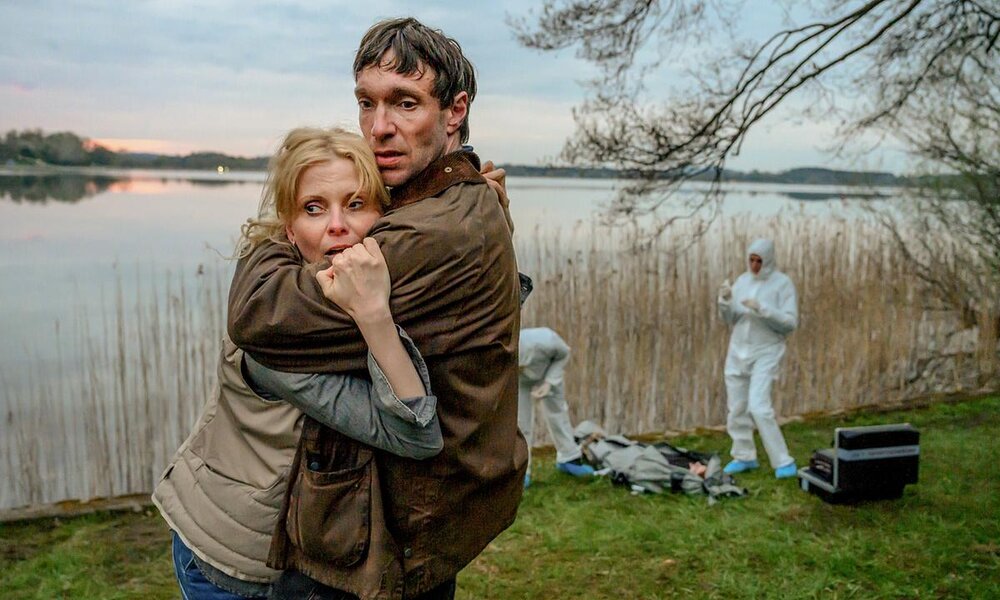 Die Tote ist die Tochter von Inspektor Dorners (Christoph Luser) Jugendfreundin Franziska (Anna Tenta). | © ORF