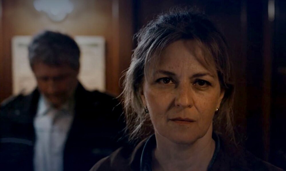 Martina Gedeck deckt als Rechtsanwältin einen Justizirrtum auf. | © SWR