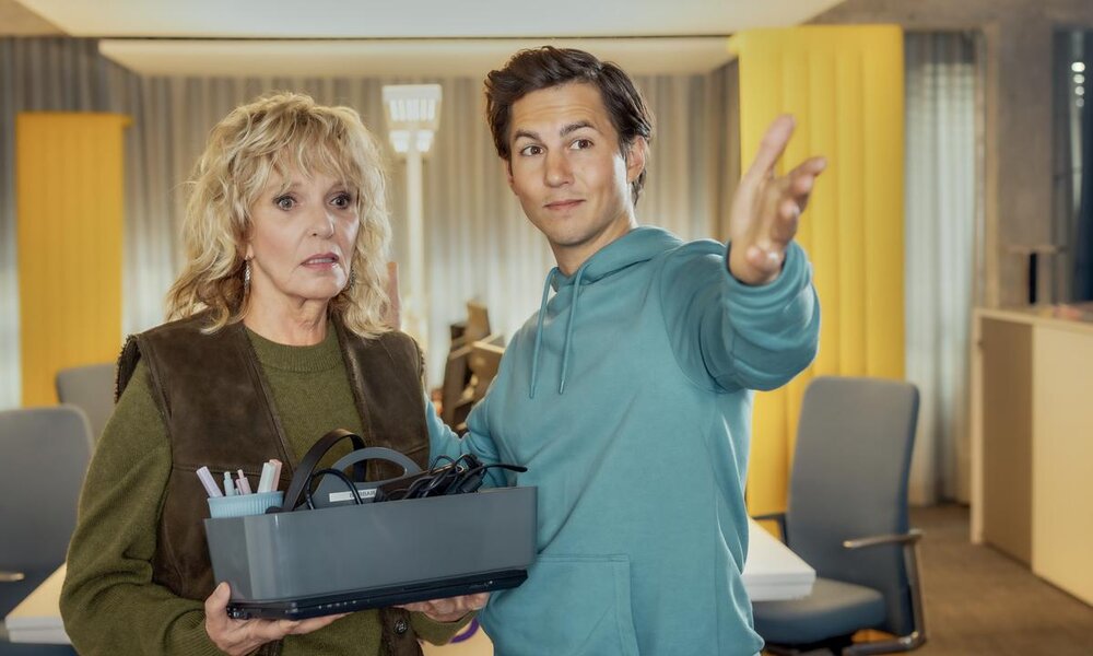 Barbara Lucke (Ulrike Kriener) mit Sohn und Chef Bastian (Tim Oliver Schultz). | © ZDF