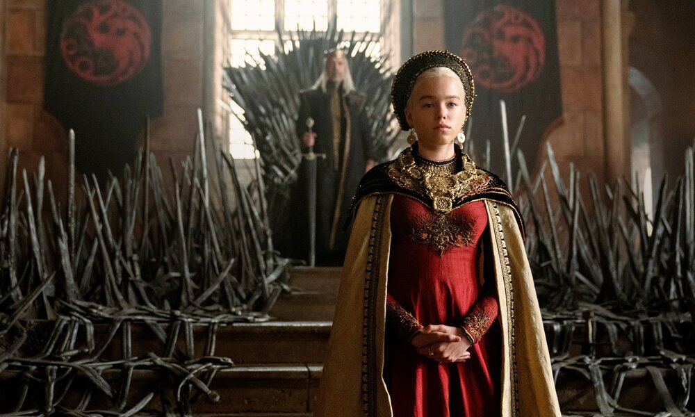 Milly Alcock in einer Szene der HBO-Serie "House of the Dragon" | © 2022 Home Box Office, Inc.  All rights reserved HBO® and related channels and service marks are the property of Home Box Office, Inc.