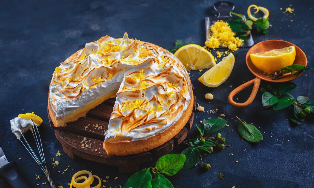 Zitronenkuchen mit Baiserhaube | © gettyimages / Dina Belenko Photography