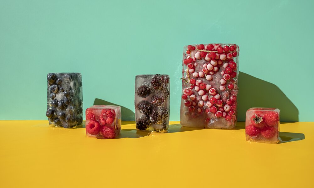 Eingefrorene Beeren | © Getty Images / Yulia Reznikov