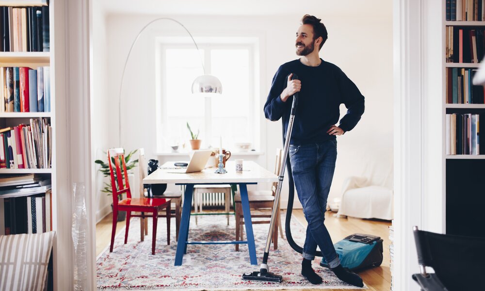 3 Tricks zum Geld sparen beim Hausputz | ©  Getty Images / Maskot