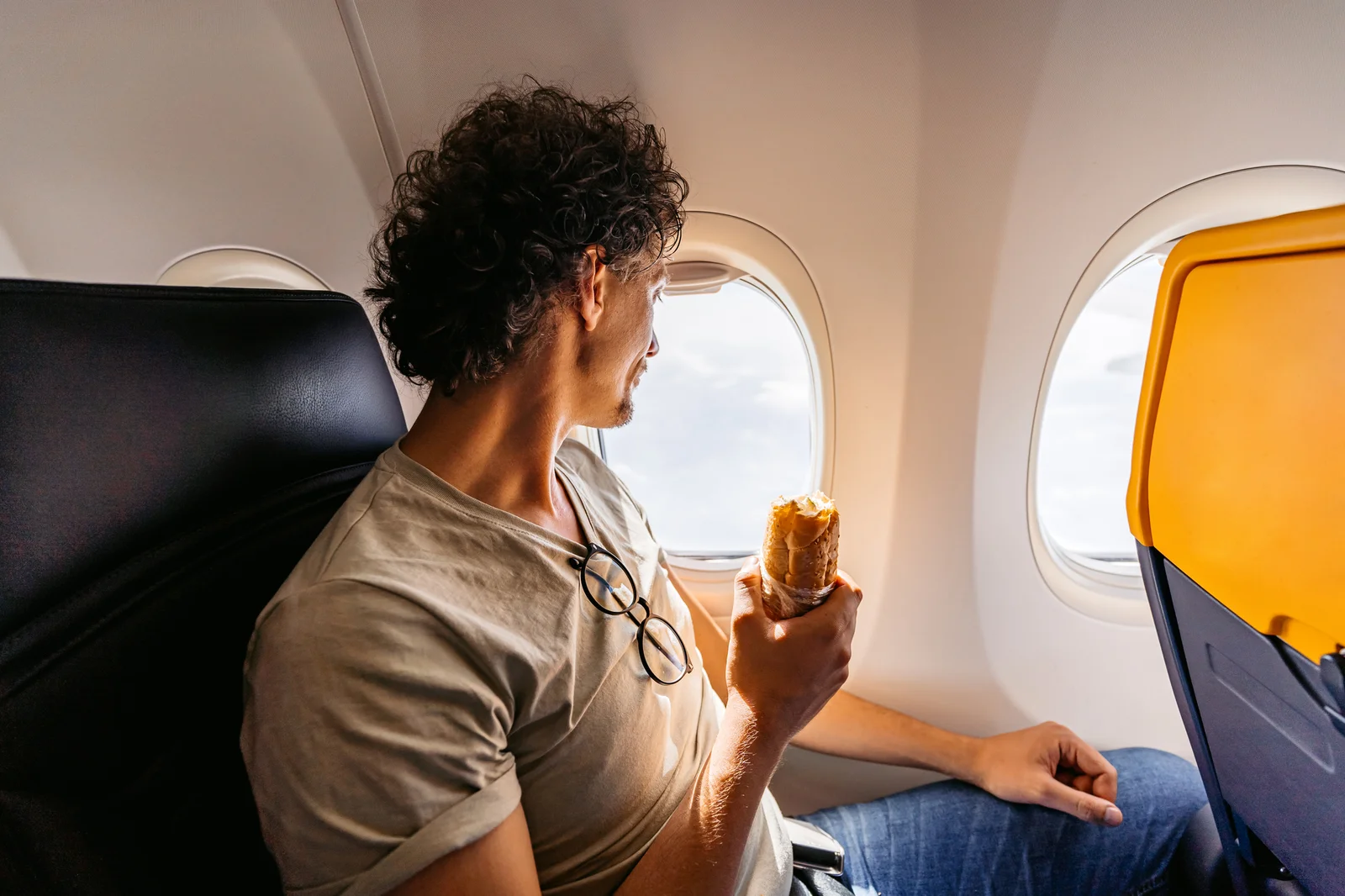 Eigenes Essen ins Flugzeug mitnehmen Darf man das?